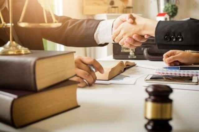 The Importance of Having an EB 2 Lawyer by Your Side img